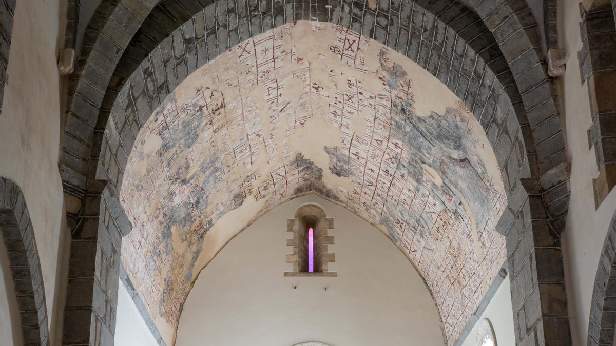 Cabecera de la iglesia de San Vicente Mártir, donde han aparecido las pinturas