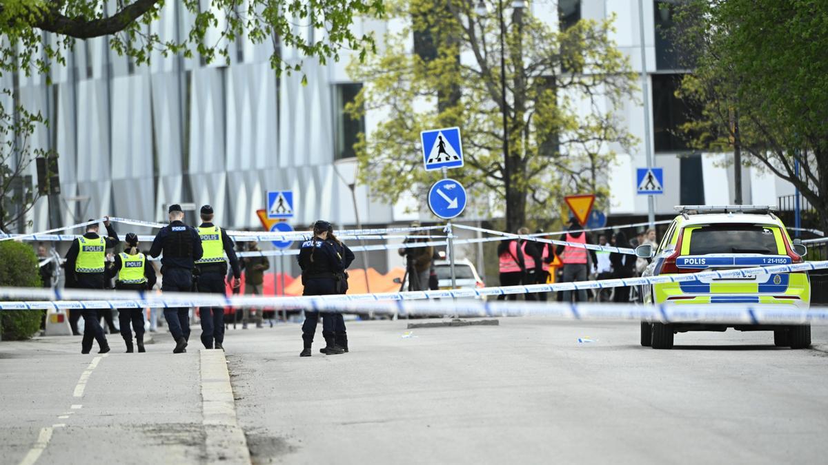 La policía sueca detiene a un joven de 16 años como sospechoso del tiroteo con tres muertos en Uppsala
