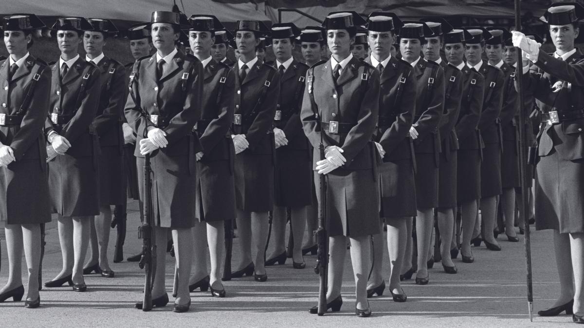 Almudena Grandes en el cine, Eurovisión, las fotos más impactantes de la Transición y otros planes para pasar el finde