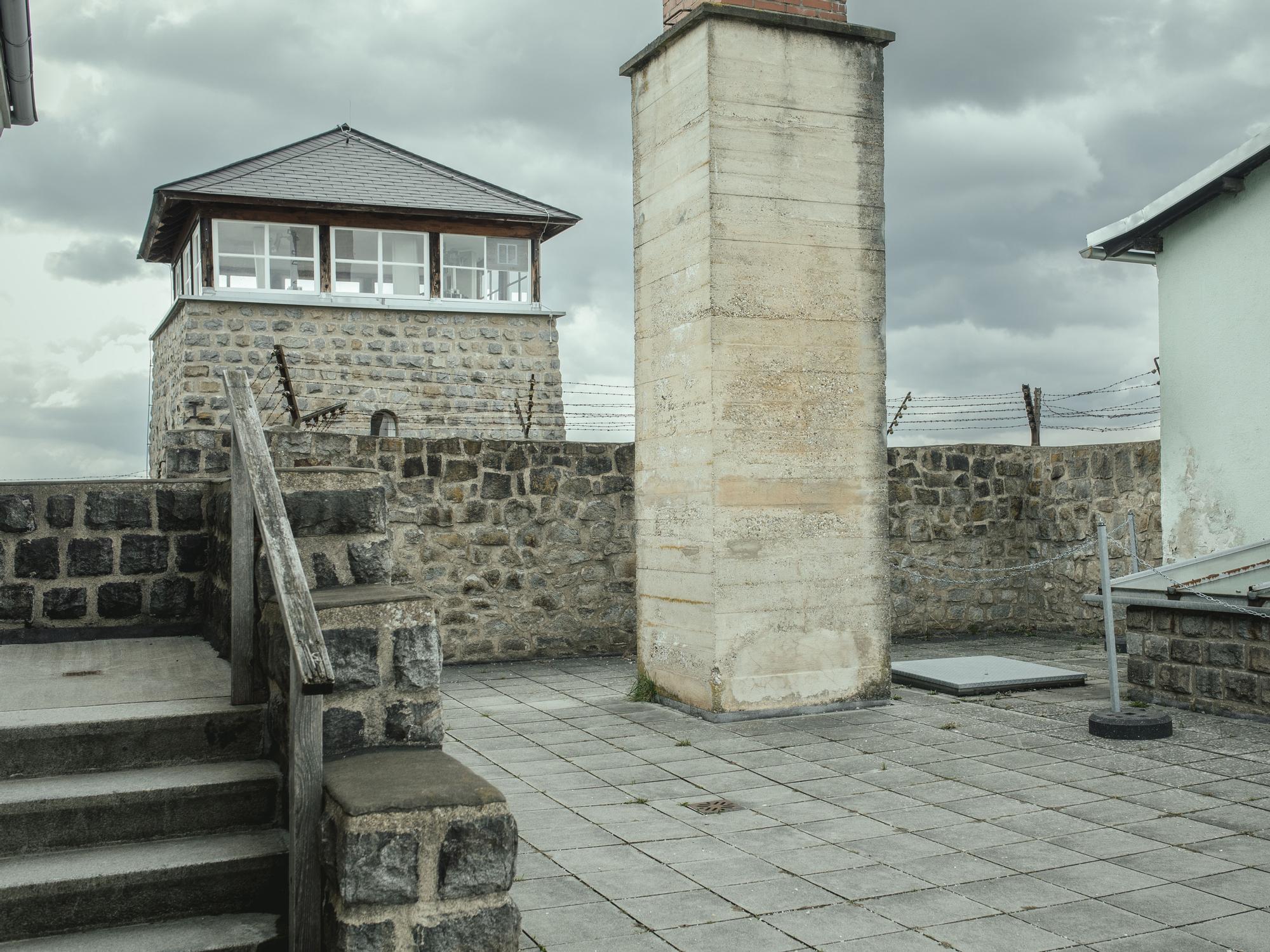 Chimenea del crematorio del campo de concentración nazi de Mauthausen.