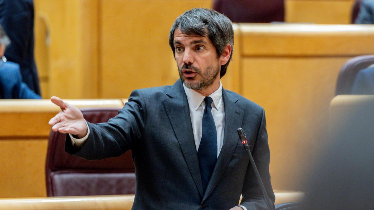 Urtasun pide “tranquilidad” ante el arancel de Trump: “El cine español se defenderá de cualquier ataque del Gobierno de EEUU”