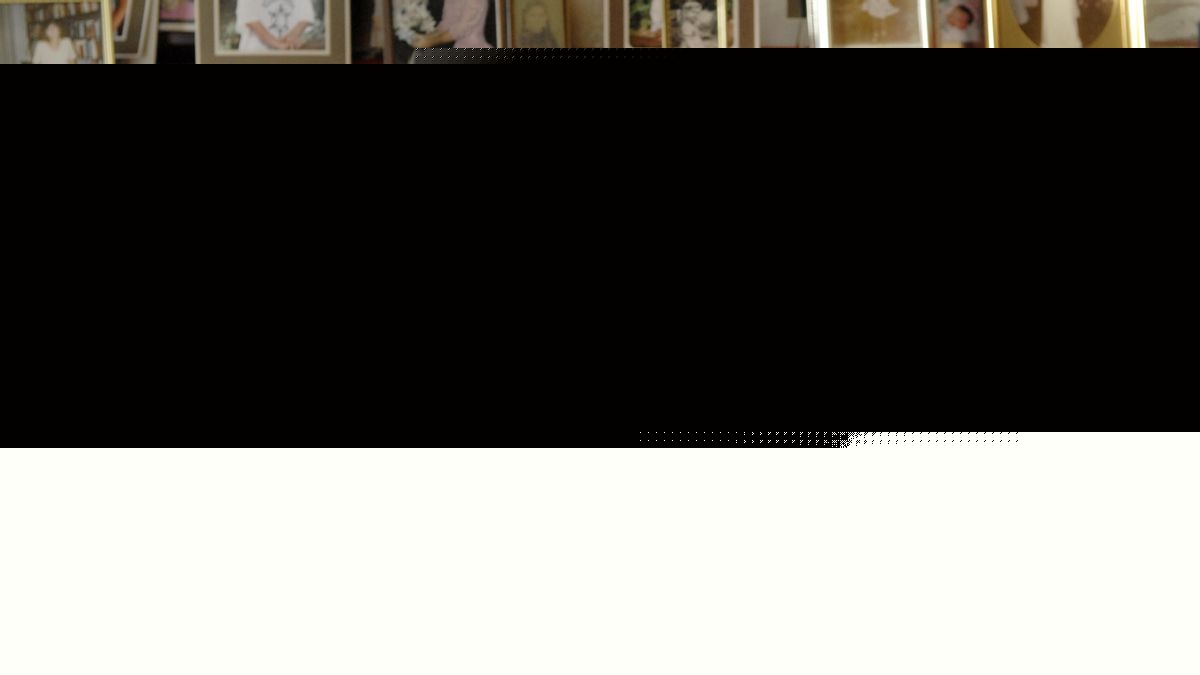 'Antigüedades', la novela que contrasta el mundo que dejamos atrás con el que están construyendo los jóvenes